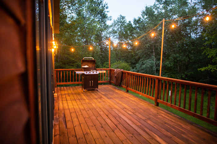 Choosing the right deck stain for durability and aesthetic appeal.